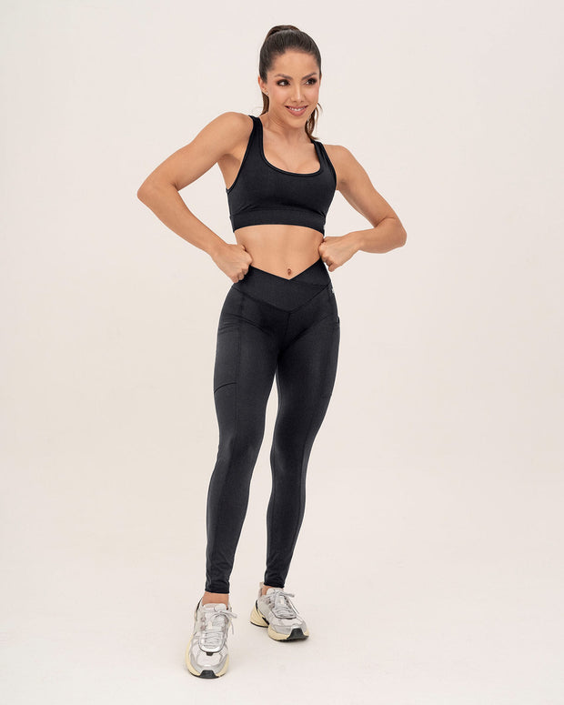 Legging deportivo con pretina cruzada Leonisa Active by Silvy Araujo#color_700-negro