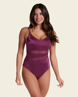Bañador entero de control con franjas en tul y tela con brillo#color_466-vinotinto