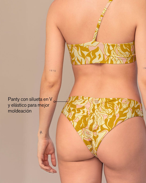 Bikini con top asimétrico ligero y braga con pretina en V#color_100-estampado-floral