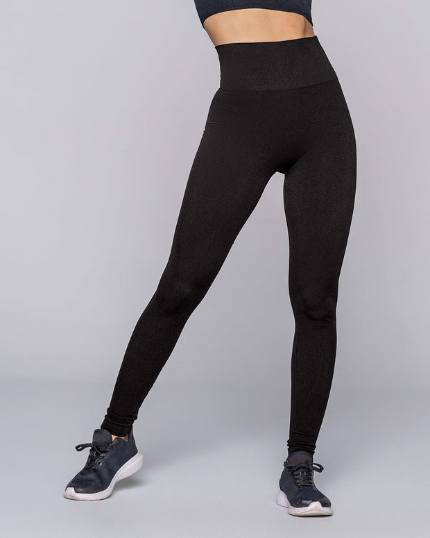 Legging deportivo de control y tiro alto en tecnología seamless sin costuras#color_700-negro